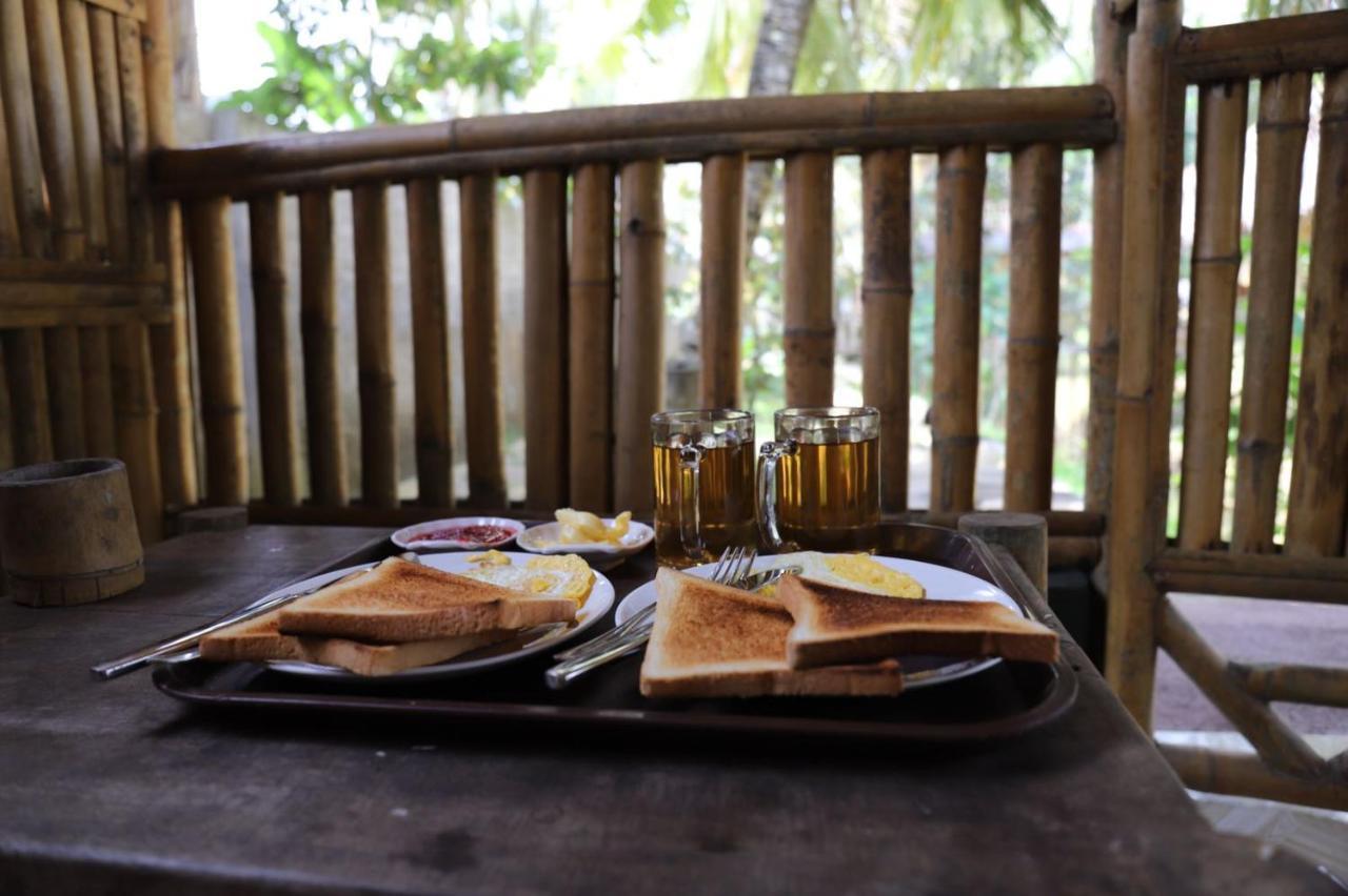 Hotel Bale'Ku à Pangandaran Extérieur photo