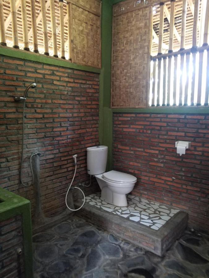 Hotel Bale'Ku à Pangandaran Extérieur photo